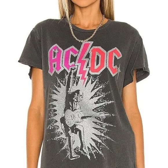 MadeWorn Tops - MADEWORN AC/DC Graphic T-Shirt